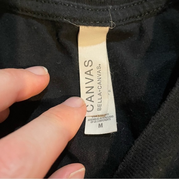 Cardi B Invasion of Privacy Tour T-Shirt Women’s Medium 2019 Black Dates on Back - Picture 3 of 9